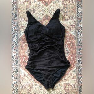 • NipTuck • one piece